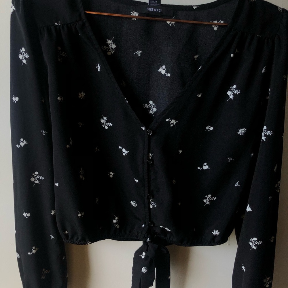 Cropped shirt